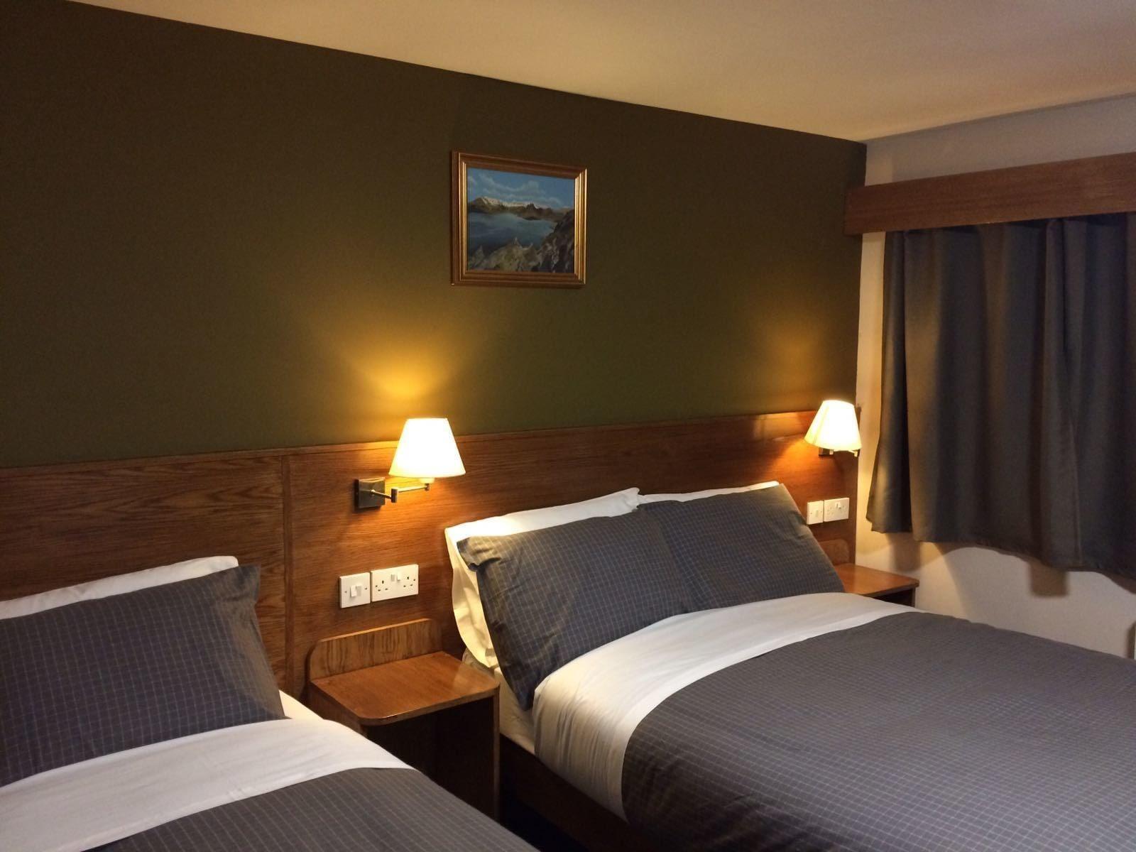 Crosshill House Hotel Глазгоу Екстериор снимка