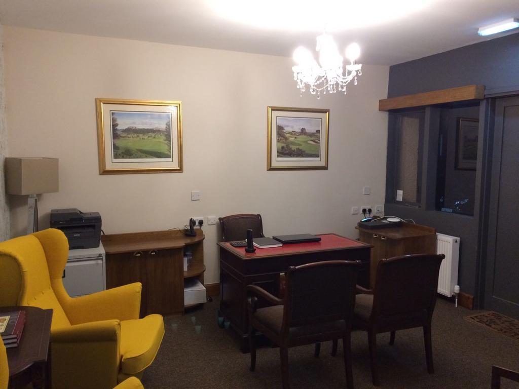 Crosshill House Hotel Глазгоу Екстериор снимка