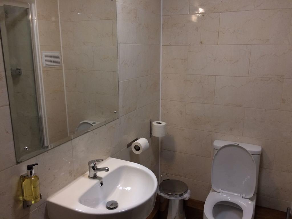 Crosshill House Hotel Глазгоу Екстериор снимка